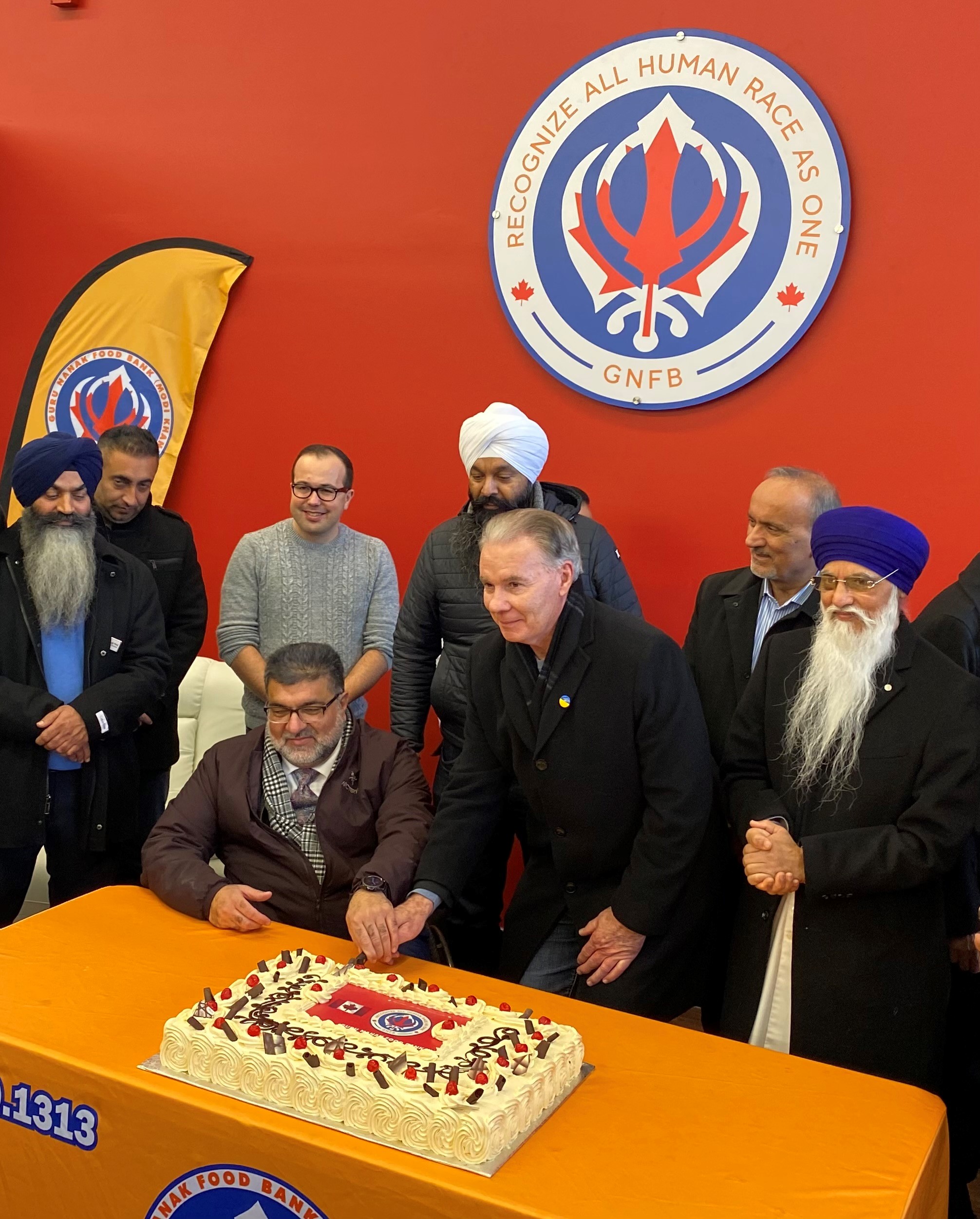 Mayor Harvie Celebrates Guru Nanak North Delta Food Bank’s Soft Opening
