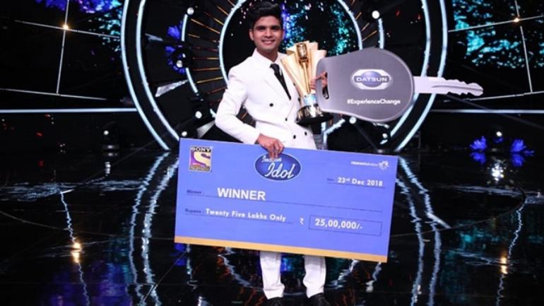 FROM RAGS TO RICHES: Shoeshine Lad From Bathinda Is ‘Indian Idol’