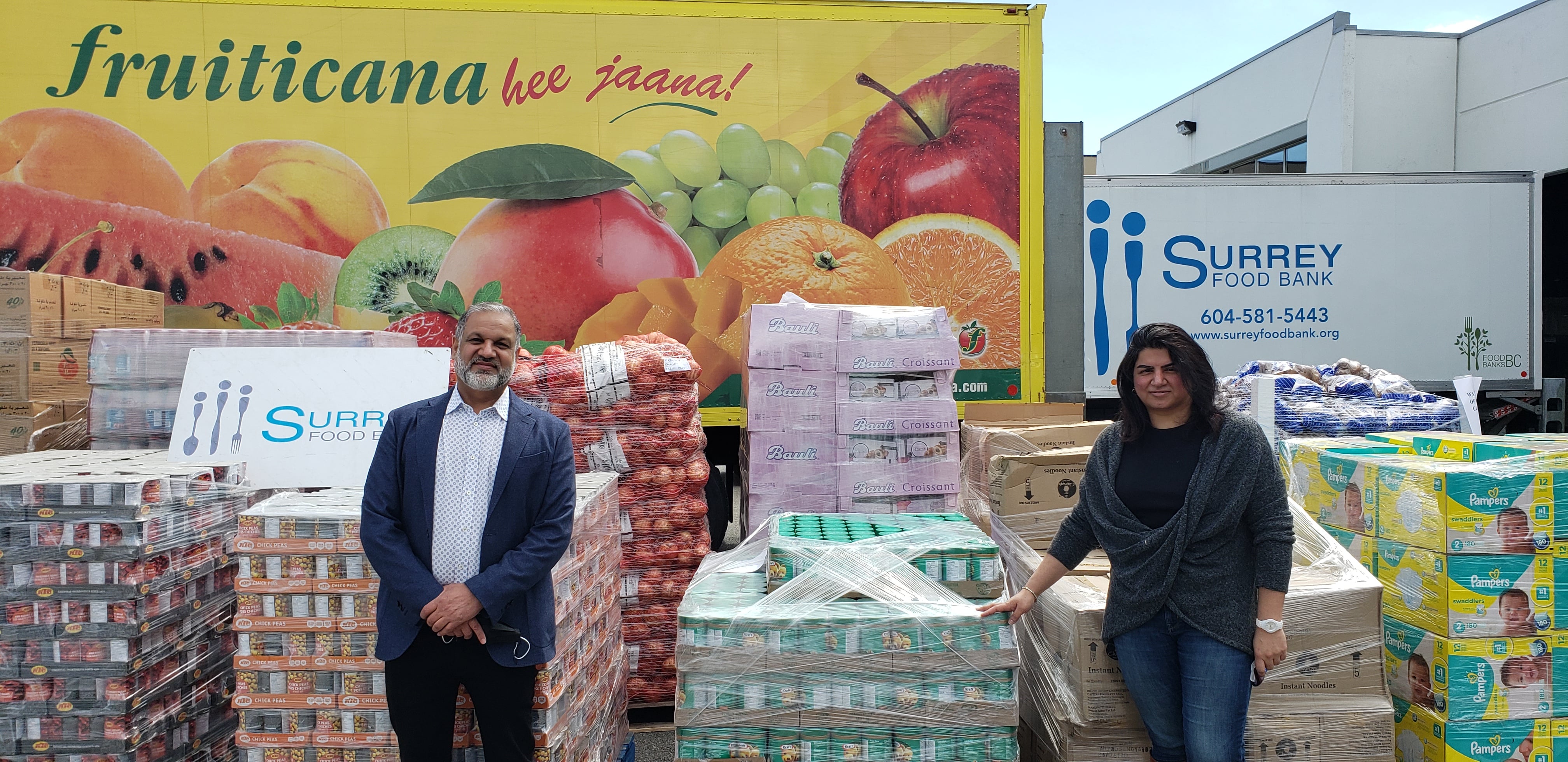 VAISAKHI SPIRIT: Fruiticana’s Tony Singh Makes Two Ten-Ton Truck Load Donation To Surrey Food Bank